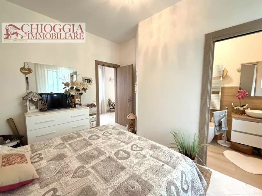 Immagine 17 di Appartamento in vendita  in Viale Milano a Chioggia
