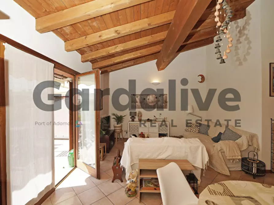 Immagine 11 di Appartamento in vendita  in via A. Manzoni a Manerba Del Garda