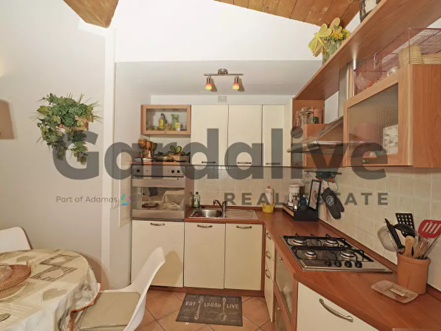 Immagine 17 di Appartamento in vendita  in via A. Manzoni a Manerba Del Garda