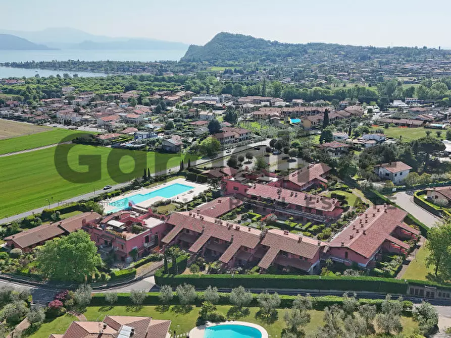 Immagine 31 di Appartamento in vendita  in via A. Manzoni a Manerba Del Garda