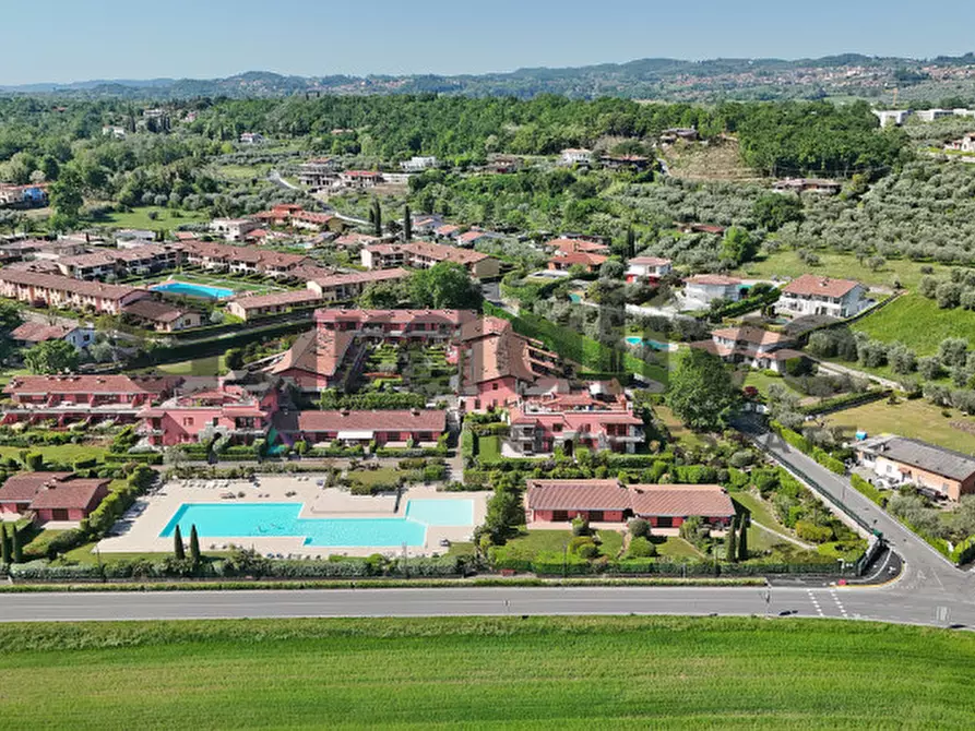 Immagine 35 di Appartamento in vendita  in via A. Manzoni a Manerba Del Garda
