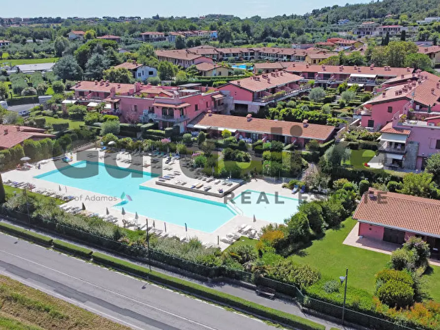 Immagine 41 di Appartamento in vendita  in via A. Manzoni a Manerba Del Garda