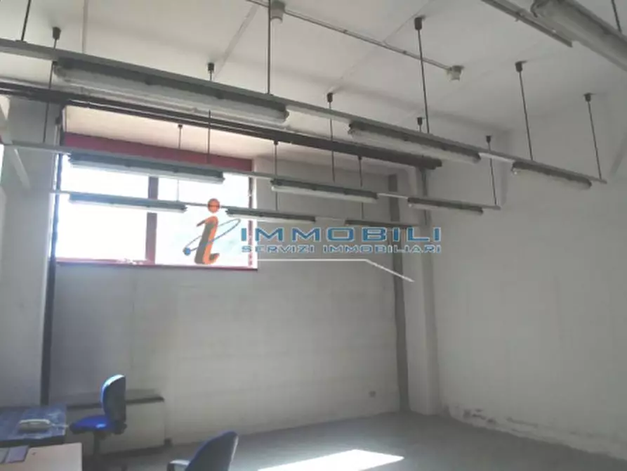 Immagine 8 di Laboratorio in vendita  in VIA CROCE B. a Vimodrone