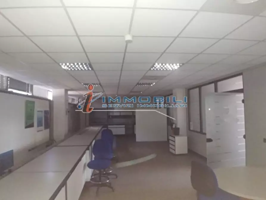 Immagine 11 di Laboratorio in vendita  in VIA CROCE B. a Vimodrone