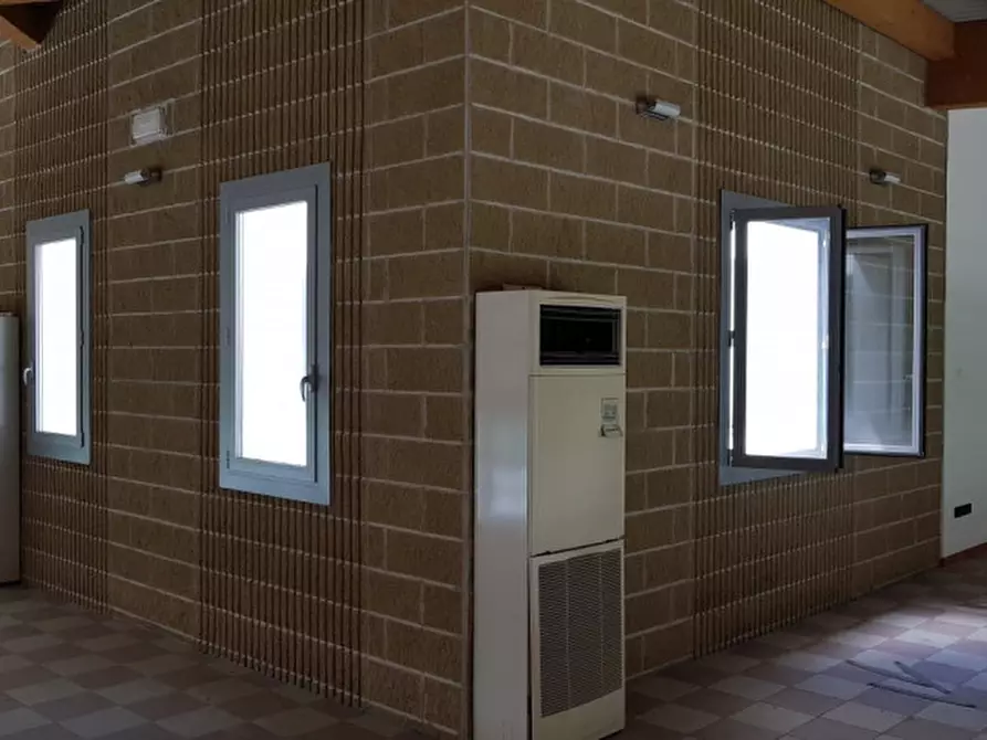 Immagine 4 di Ufficio in vendita  a Monteforte D'alpone