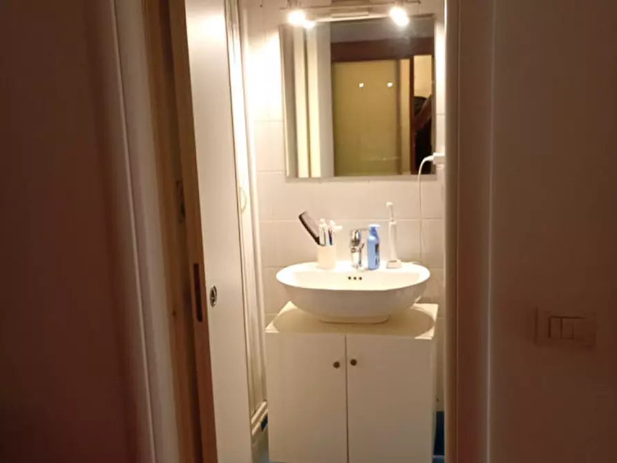 Immagine 5 di Appartamento in affitto  in Via Vittorio Colonna a Napoli