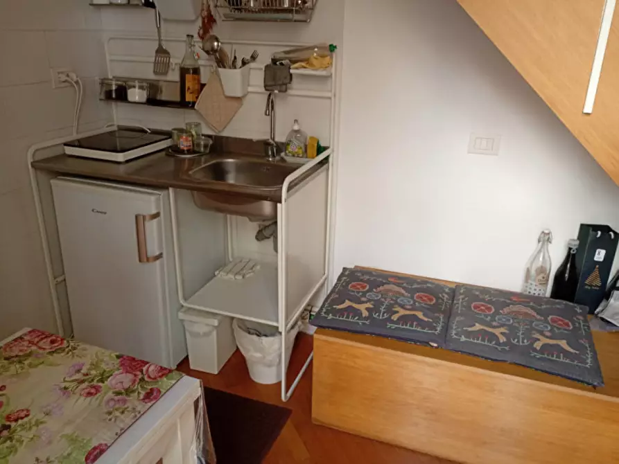 Immagine 13 di Appartamento in affitto  in Via Vittorio Colonna a Napoli