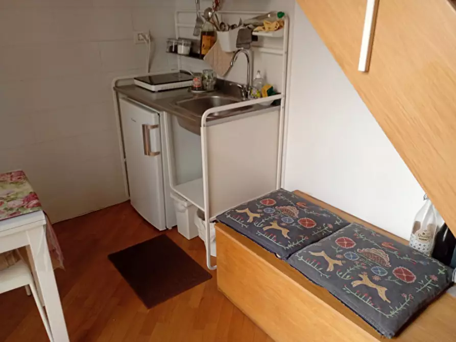 Immagine 18 di Appartamento in affitto  in Via Vittorio Colonna a Napoli