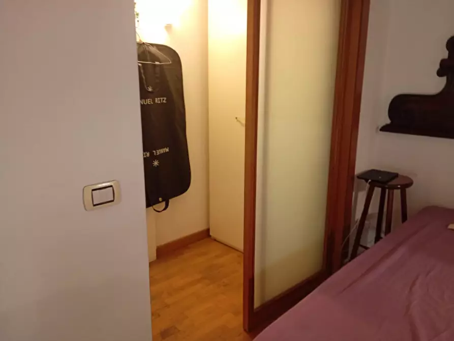 Immagine 19 di Appartamento in affitto  in Via Vittorio Colonna a Napoli