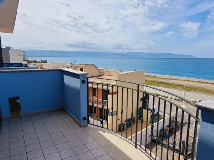 Immagine 10 di Appartamento in affitto  in VIA SPIAGGIA DI PONENTE, 15 a Milazzo