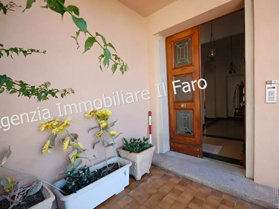 Immagine 3 di Casa indipendente in vendita  in Piazza Principe Tommaso a La Maddalena