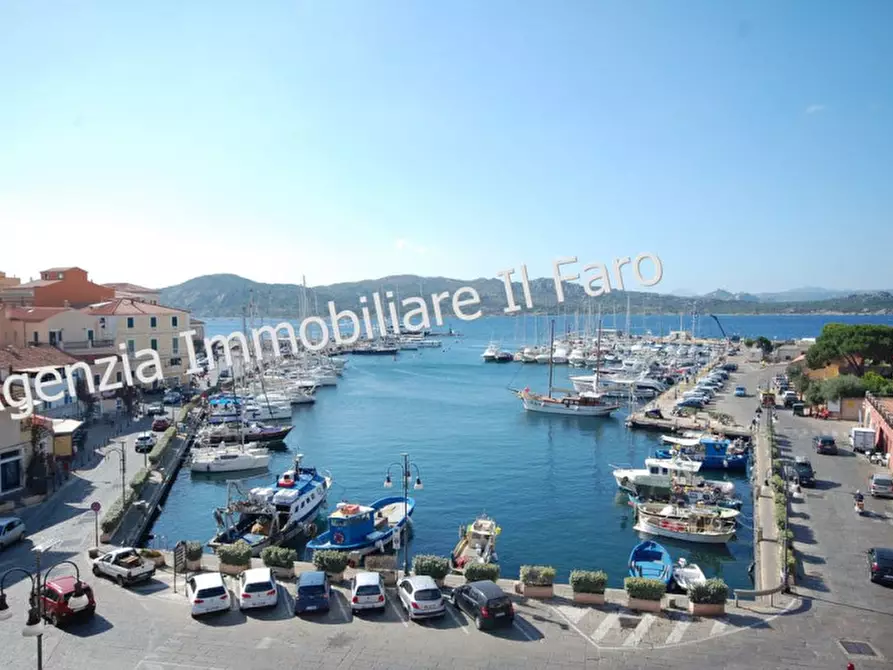 Immagine 4 di Casa indipendente in vendita  in Piazza Principe Tommaso a La Maddalena