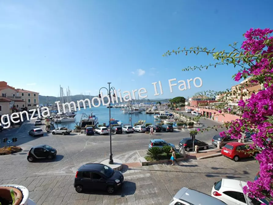 Immagine 5 di Casa indipendente in vendita  in Piazza Principe Tommaso a La Maddalena