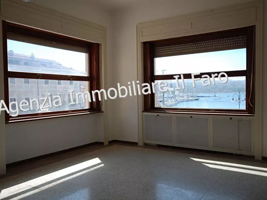 Immagine 10 di Casa indipendente in vendita  in Piazza Principe Tommaso a La Maddalena