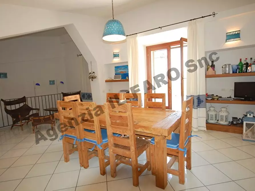 Immagine 4 di Casa indipendente in vendita  in Via Cairoli a La Maddalena