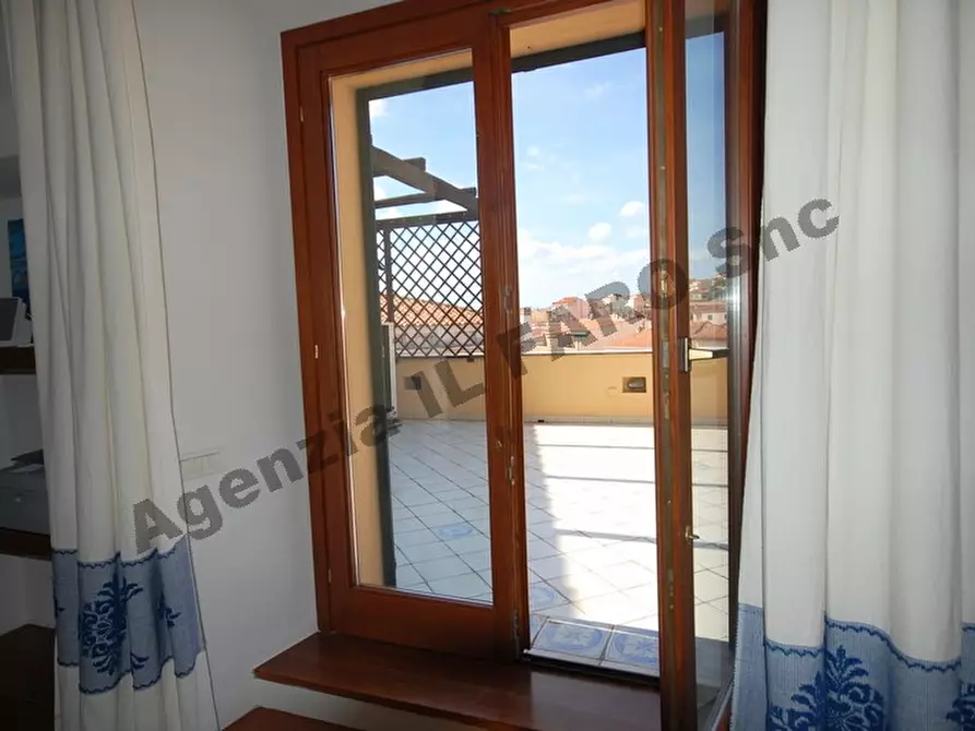 Immagine 8 di Casa indipendente in vendita  in Via Cairoli a La Maddalena