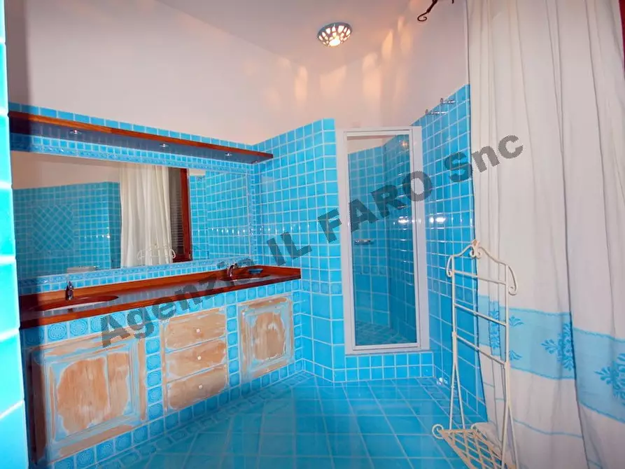Immagine 12 di Casa indipendente in vendita  in Via Cairoli a La Maddalena