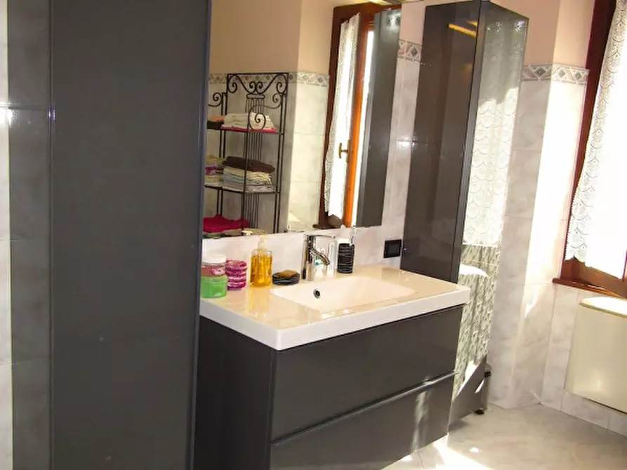 Immagine 21 di Casa bifamiliare in vendita  in corso della Repubblica n° 49 a Sannazzaro De' Burgondi