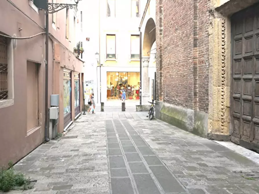Immagine 13 di Camera in affitto  in Via Roma a Padova