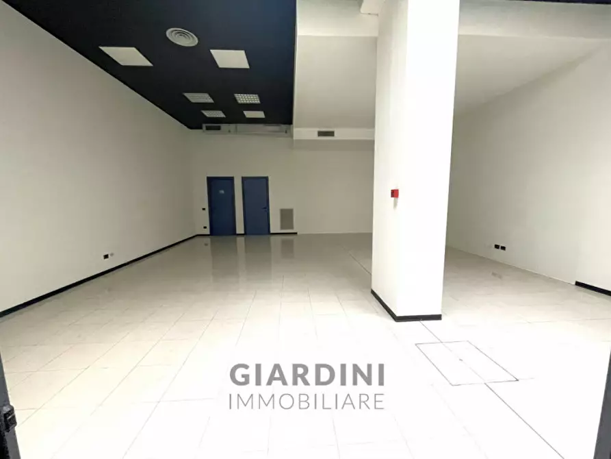 Immagine 3 di Negozio in vendita  a Vigonza