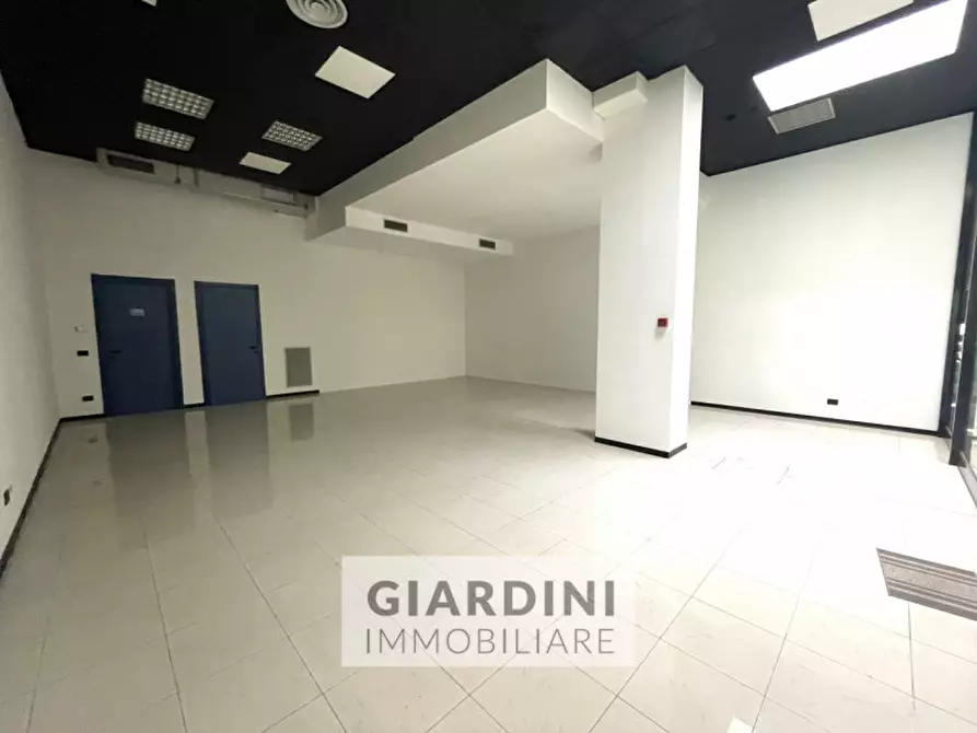 Immagine 5 di Negozio in vendita  a Vigonza