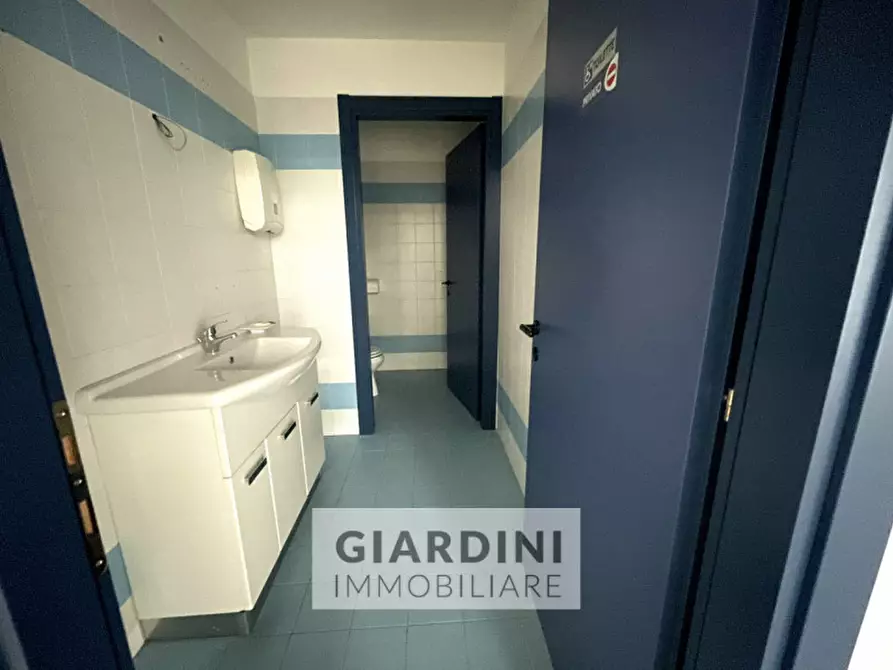 Immagine 17 di Negozio in vendita  a Vigonza