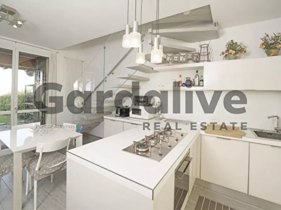 Immagine 5 di Villetta a schiera in vendita  in Via Del Pozzo a Moniga Del Garda