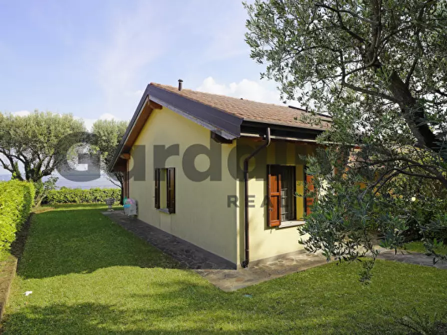 Immagine 27 di Villetta a schiera in vendita  in Via Del Pozzo a Moniga Del Garda