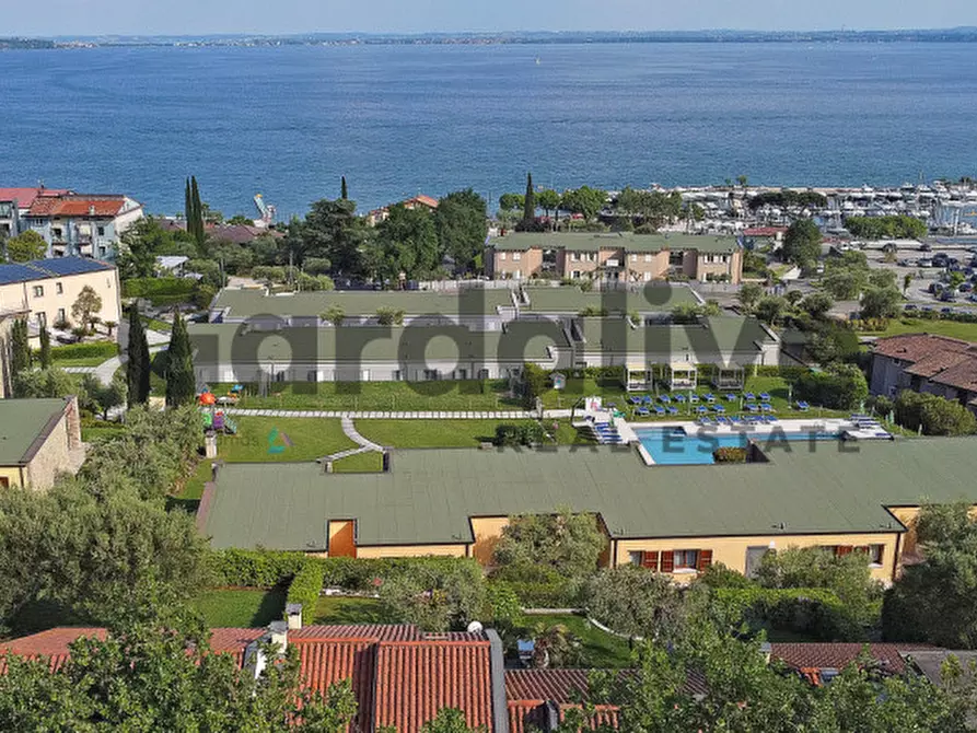 Immagine 32 di Villetta a schiera in vendita  in Via Del Pozzo a Moniga Del Garda