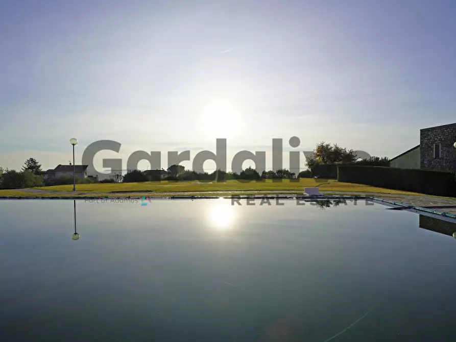 Immagine 35 di Villetta a schiera in vendita  in Via Del Pozzo a Moniga Del Garda