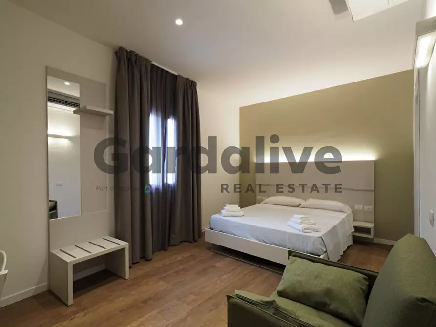 Immagine 2 di Appartamento in vendita  in Piazza San Martino a Moniga Del Garda