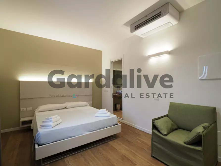 Immagine 3 di Appartamento in vendita  in Piazza San Martino a Moniga Del Garda