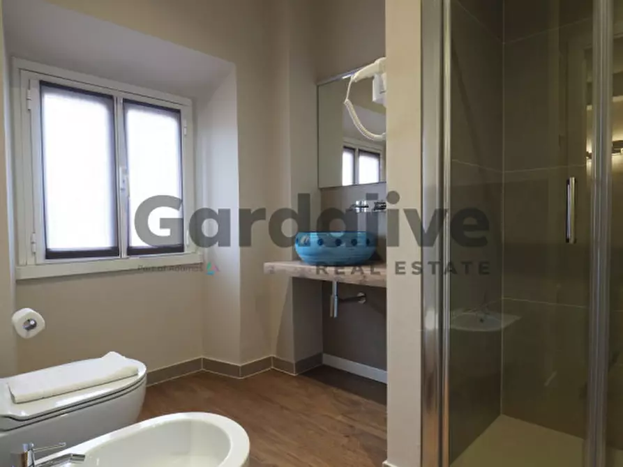 Immagine 22 di Appartamento in vendita  in Piazza San Martino a Moniga Del Garda