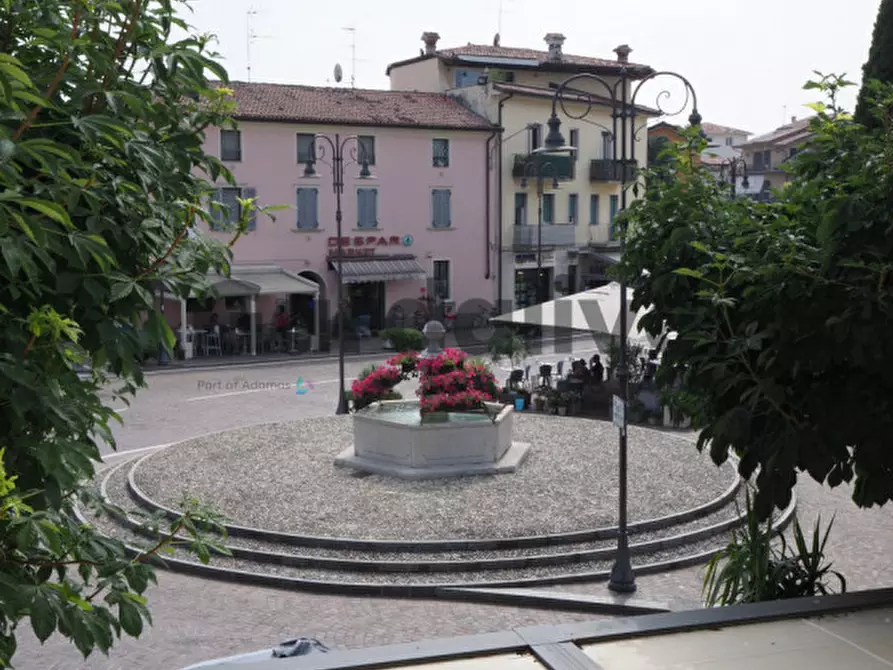 Immagine 36 di Appartamento in vendita  in Piazza San Martino a Moniga Del Garda