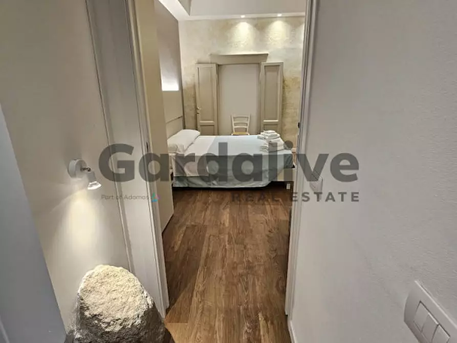 Immagine 43 di Appartamento in vendita  in Piazza San Martino a Moniga Del Garda