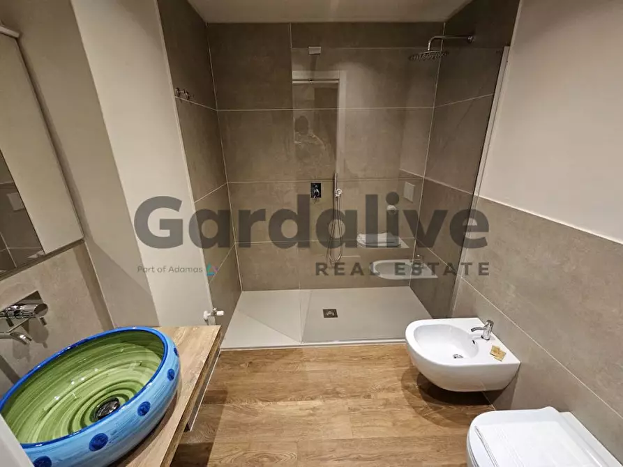 Immagine 44 di Appartamento in vendita  in Piazza San Martino a Moniga Del Garda