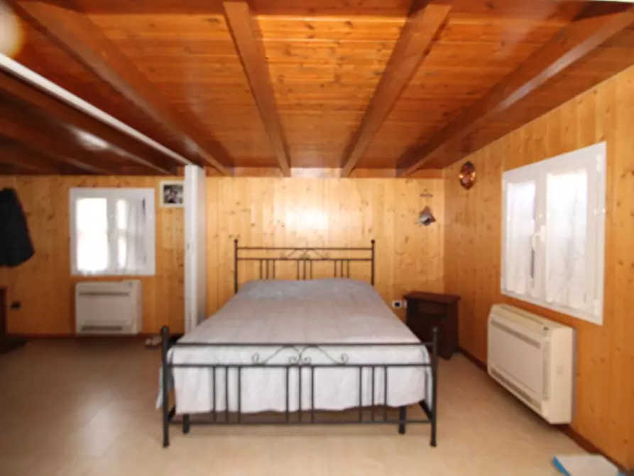 Immagine 32 di Villetta a schiera in vendita  a Senigallia