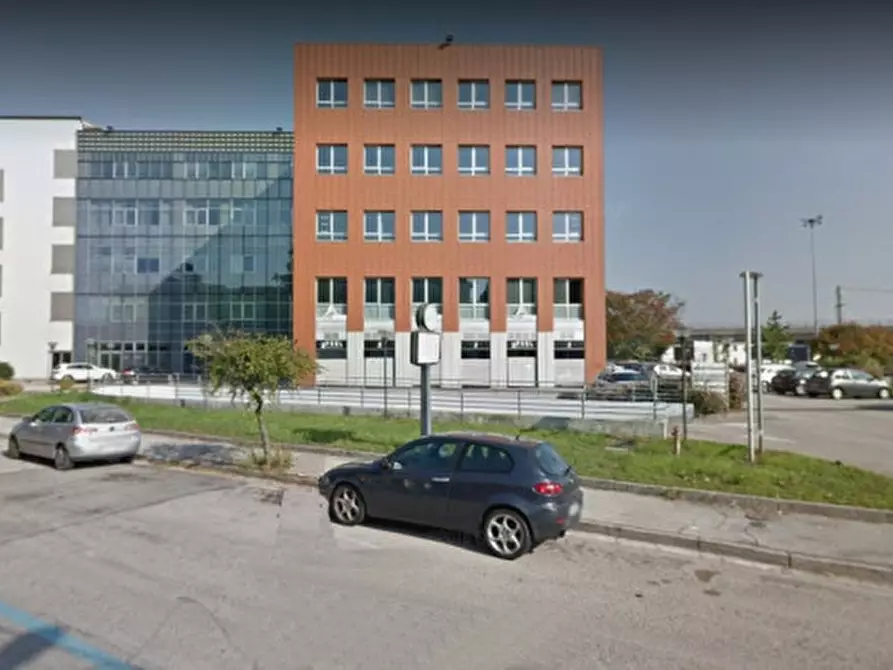 Immagine 1 di Ufficio in affitto  in VICENZA VIA VECCHIA FERRIERA a Vicenza