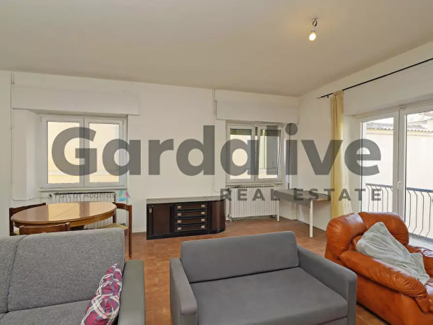 Immagine 5 di Appartamento in vendita  in Via Dante Alighieri a Moniga Del Garda