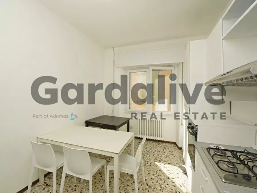 Immagine 9 di Appartamento in vendita  in Via Dante Alighieri a Moniga Del Garda