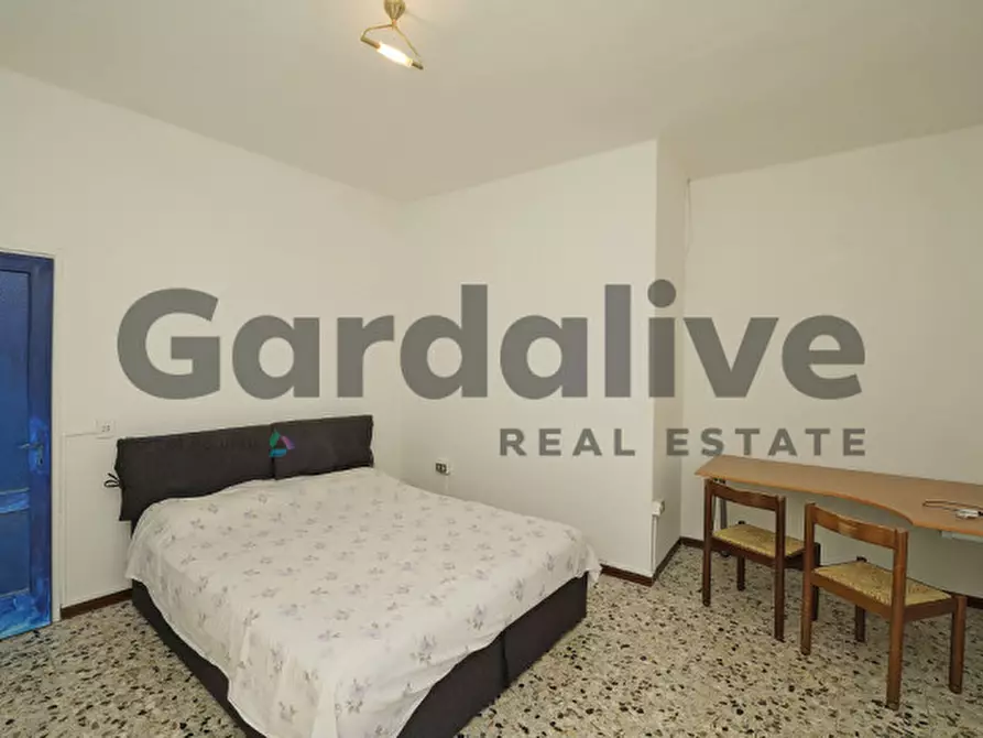 Immagine 13 di Appartamento in vendita  in Via Dante Alighieri a Moniga Del Garda