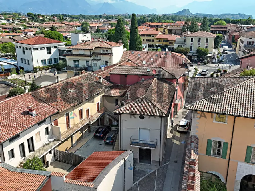 Immagine 31 di Appartamento in vendita  in Via Dante Alighieri a Moniga Del Garda
