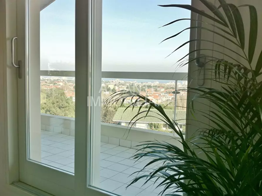 Immagine 2 di Attico in vendita  in viale dei Pini a Riccione