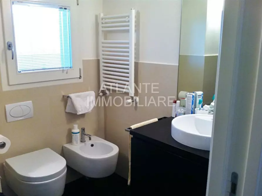 Immagine 6 di Attico in vendita  in viale dei Pini a Riccione