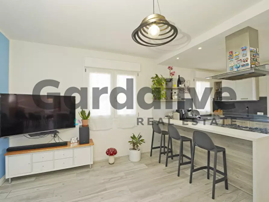 Immagine 12 di Casa bifamiliare in vendita  in Via benaco,54 a Puegnago Sul Garda