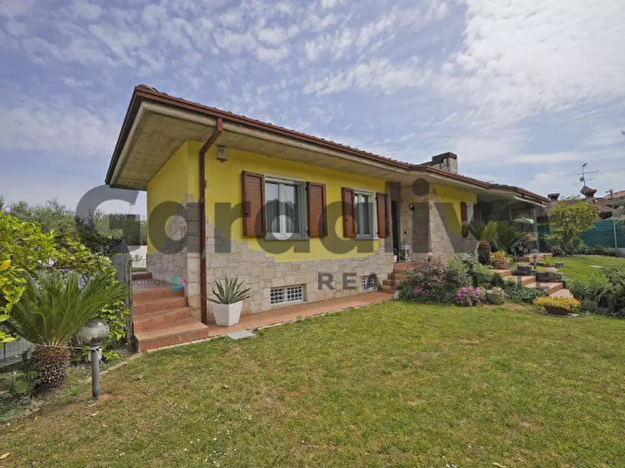 Immagine 8 di Casa indipendente in vendita  in Via del rio a Puegnago Sul Garda