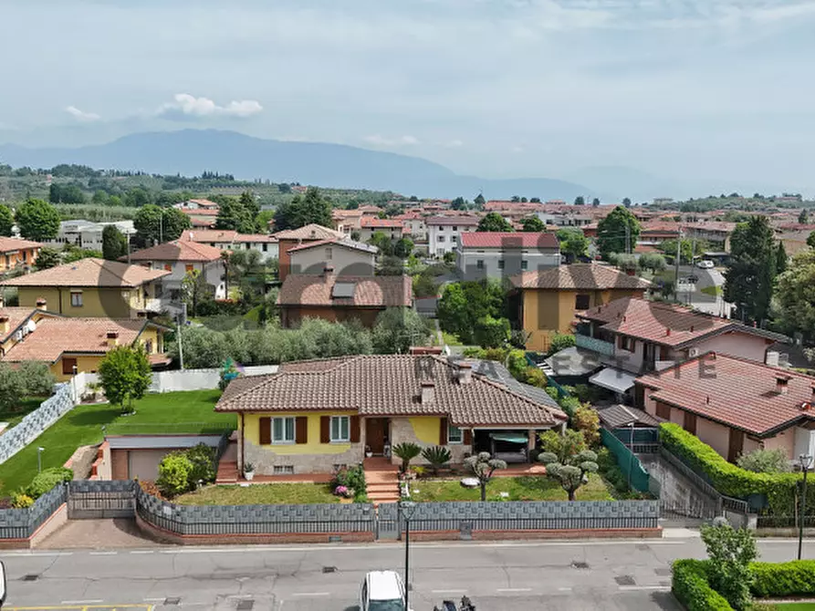 Immagine 38 di Casa indipendente in vendita  in Via del rio a Puegnago Sul Garda