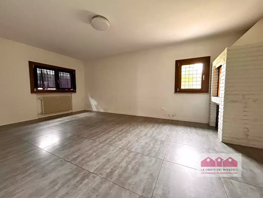 Immagine 9 di Casa bifamiliare in affitto  in Via delle Rose a Caldogno