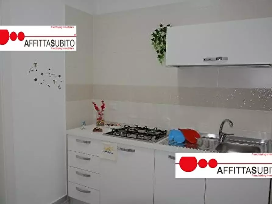 Immagine 2 di Appartamento in affitto  in Vico Trucco a Napoli