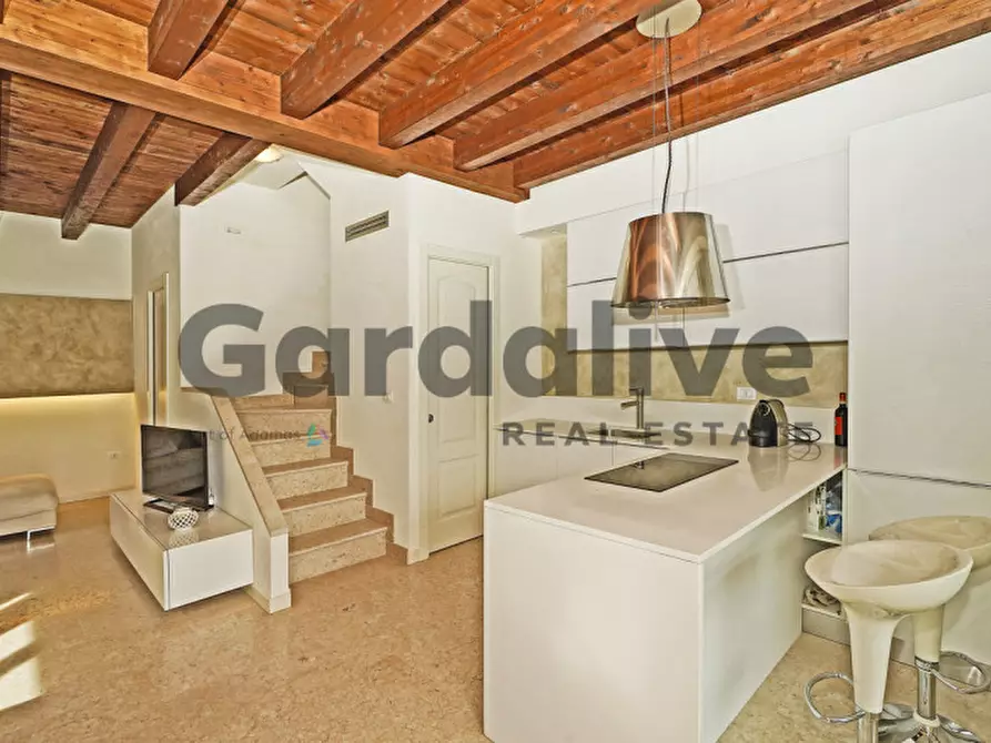 Immagine 20 di Villa in vendita  a Manerba Del Garda